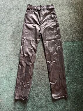 Express Women's Straight Leg Jeans in Shiny Black